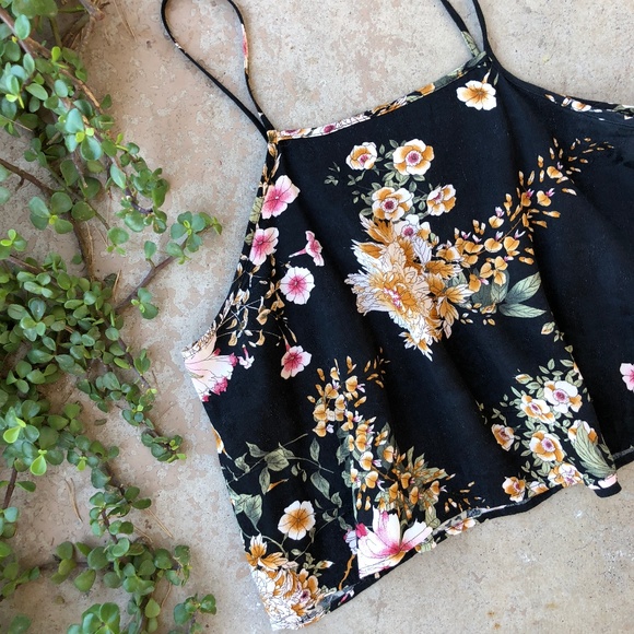 Anthropologie Tops - Maeve Anthropologie Asian Floral Black Crop Top
